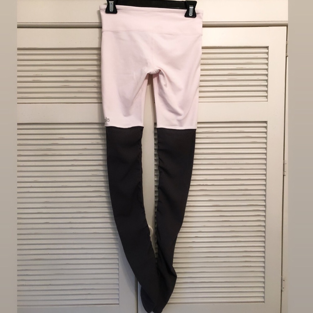 Alo Yoga Ribbed Goddess Leggings | Pink Cloud